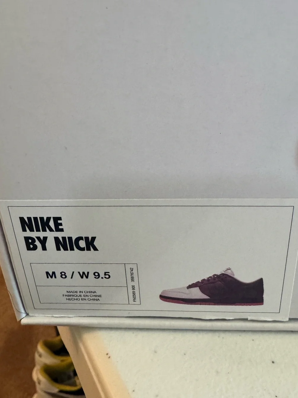 Nike ID Dunk Low, Black/White Gum. Size 8M/9.5W. Brand New/Tried-on.